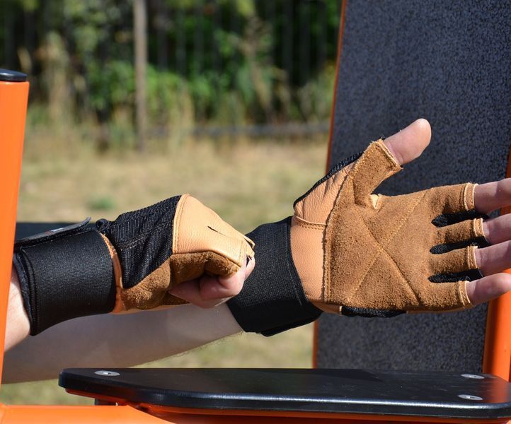 Перчатки для фитнеса и зала Mad Max MFG-269 Professional черно-коричневые MFG-269-Brown фото
